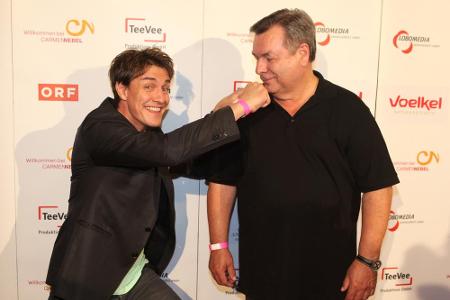 Wird der Telefonjoker von Matze Knop: Waldemar Hartmann (re.) Wird der Telefonjoker von Matze Knop: Waldemar Hartmann (re.)