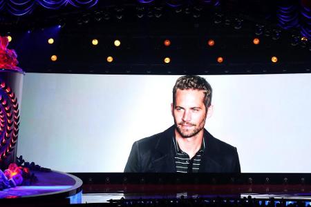 Bei den MTV Movie Awards 2014 wurde dem verstorbenen Paul Walker gedacht Bei den MTV Movie Awards 2014 wurde dem verstorbenen Paul Walker gedacht