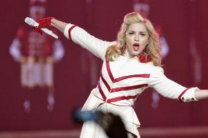 Madonna versteigert Latex-Unterwäsche und Brautkleid
