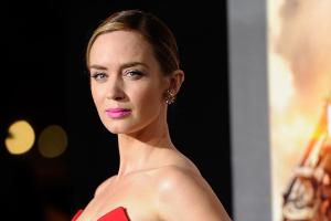 Heldenhafte Pose: Emily Blunt bei einer Filmpremiere im Mai