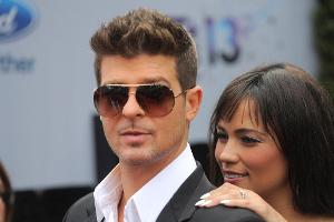 Liebeskranker Robin Thicke gibt Kampf um seine Ehe auf