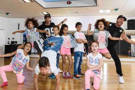 Bekommen Unterstützung von den Helden Deutschlands: Die Tanzgruppe Baby Bounce und das Tanzlehrer-Duo Tom2Rock