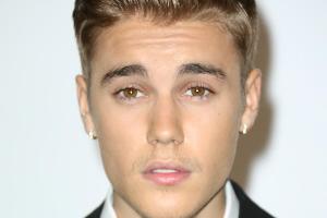 Justin Bieber beginnt Eierwurf-Strafe abzubezahlen
