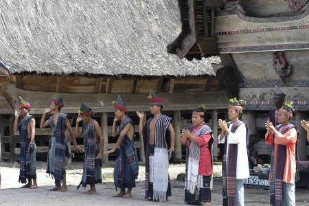 Die Insel Nias ist bekannt für die magalithische Kultur