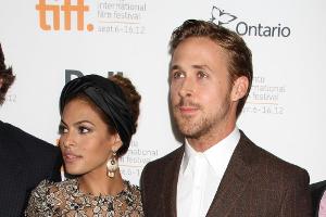Sind ab sofort zu dritt: Eva Mendes und Ryan Gosling