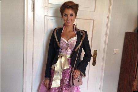 Cathy Fischer hat das perfekte Wiesn-Outfit gefunden Cathy Fischer hat das perfekte Wiesn-Outfit gefunden