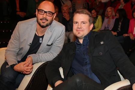 Michael Kobr (r.) und Volker Klüpfel am Rande einer TV-Aufzeichnung