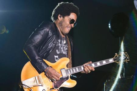 Spielt lieber auf der Gitarre als auf dem Handy: Lenny Kravitz Spielt lieber auf der Gitarre als auf dem Handy: Lenny Kravitz