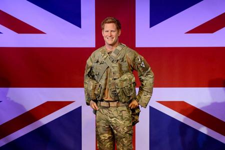 Prinz Harry als Wachsfigur in Uniform Prinz Harry als Wachsfigur in Uniform