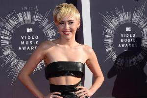 Miley Cyrus spaltet Netzgemeinde