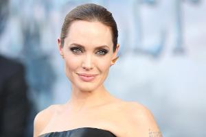 Darum findet Angelina Jolie ihre Flitterwochen so "lustig"
