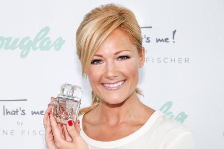 Helene Fischer mit ihrem eigenen Parfüm Helene Fischer mit ihrem eigenen Parfüm