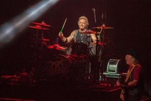 Herzprobleme bei Aerosmith-Drummer Joey Kramer