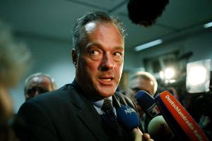 Ronald Schill zieht ins "Promi Big Brother"-Haus ein