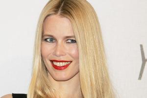 Supermodel mit weißer Weste: Claudia Schiffer wird 44