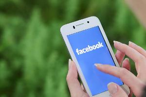 Facebook bald mit Filter für feuchtfröhliche Fotos?