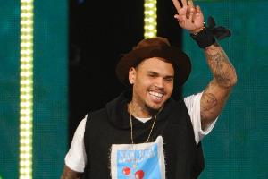 Chris Brown leistet Sozialstunden im Eiltempo ab