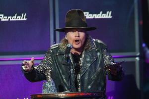 Gefälschte Todesnachricht: Axl Rose nimmt's mit Humor