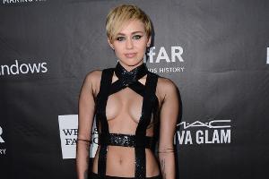 "Free the Nipple": Miley Cyrus startet Aufruf auf Instagram