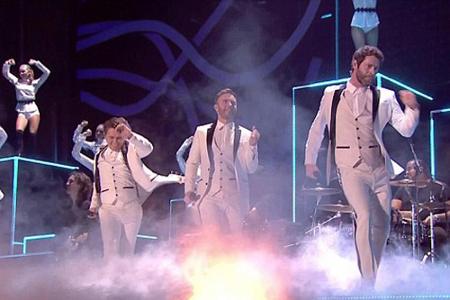 Aus den Boys sind Herren in Weiß geworden: Take That bei den BBC Music Awards