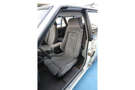 Ford Granada Turnier 2.8 Injection, Sitze