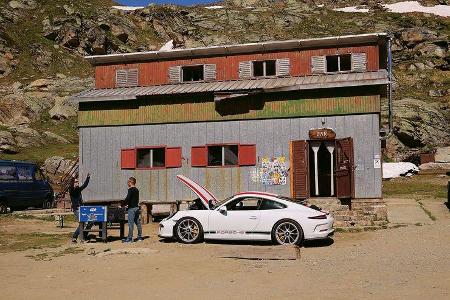 Porsche 911 R - Sportwagen - Sechsganghandschaltung - Saugmotor - Boxer - Test