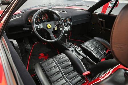 Ferrari 288 GTO, Cockpit