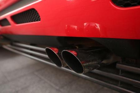 Ferrari GTB Turbo, Endrohre