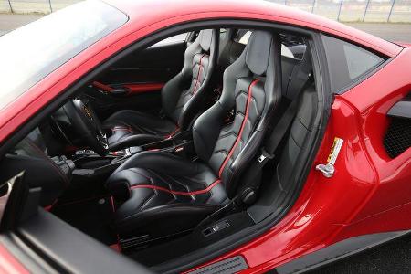 Ferrari 488 GTB, Fahrersitz
