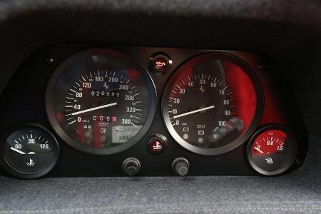 Ferrari F40, Rundinstrumente