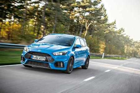 sport auto Award 2017 - B 016 - Ford Focus RS