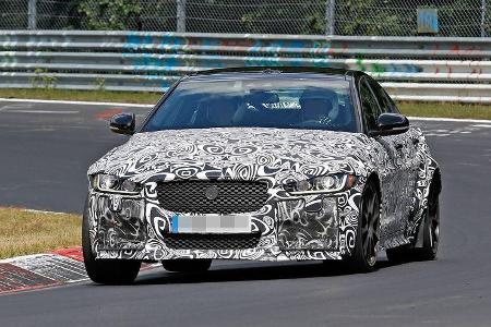Erlkönig Jaguar XE Project 8