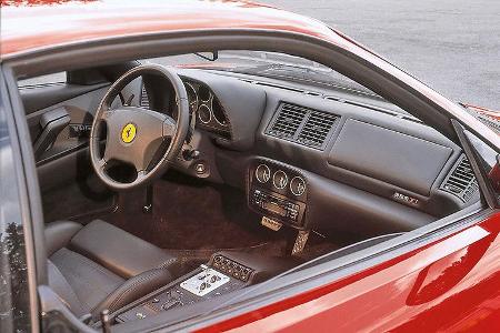 Ferrari F355, Cockpit