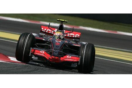 Was gibt es Neues seit der GP-Pause? McLaren hat den hässlichsten Frontflügel der Formel 1 entwickelt.