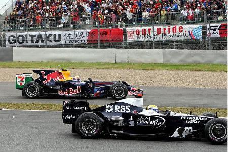 Während Webber noch nach außen ausweichen konnte war für David Coulthard das Rennen früh beendet.