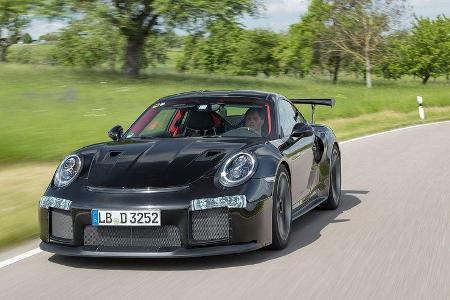 Porsche 911 GT2 RS 991 (2)