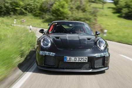 Porsche 911 GT2 RS 991 (2)