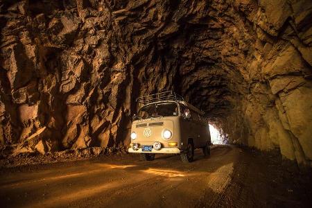 VW T2, Westfalia Camper, Rocky Mountains, Doormobil