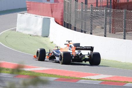 McLaren-Honda MCL32 - Filmtag - Circuit de Barcelona-Catalunya - F1 2017 - 26.2.2017