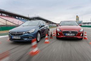 Hyundai i30 1.0 T-GDI, Opel Astra 1.4 DI Turbo, Frontansicht