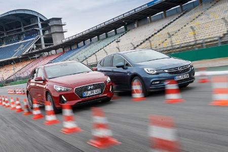 Hyundai i30 1.0 T-GDI, Opel Astra 1.4 DI Turbo, Frontansicht