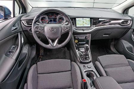 Opel Astra 1.4 DI Turbo, Cockpit