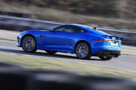 Jaguar F-Type SVR Coupé