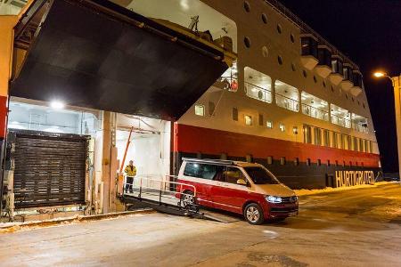 VW T6 California Bulli Camping Lofoten Norwegen