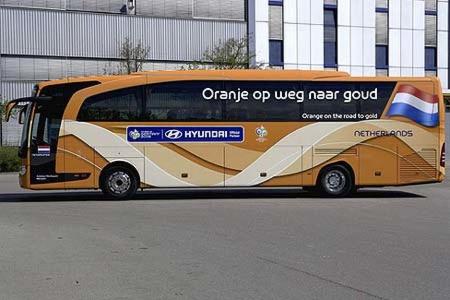 Niederlande:
Oranje op weg naar goud
Oranje on the road to gold
(Oranje auf dem Weg zum Gold)