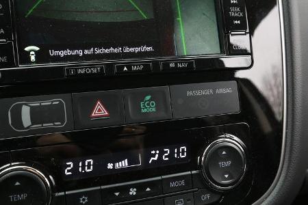 Mitsubishi Outlander 2.2 DI-D 4WD Details