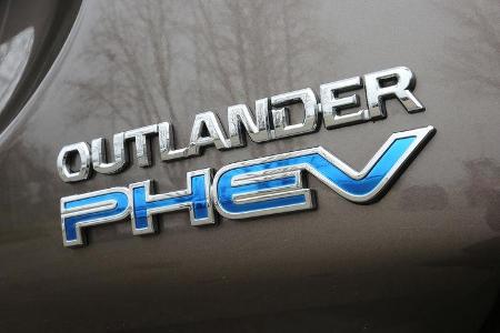 Mitsubishi Outlander Plug-in Hybrid Details