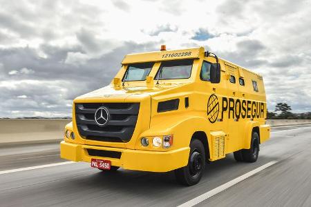 Mercedes Sicherheitstransporter