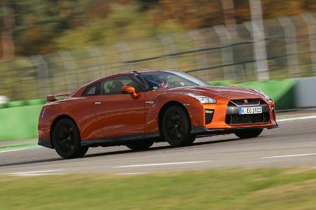 Nissan GT-R, Seitenansicht