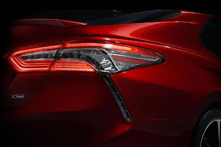 Teaser Toyota Camry 2017